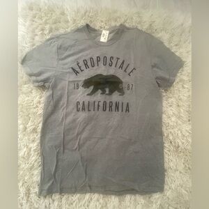 Aeropostale Gray Graphic T-Shirt